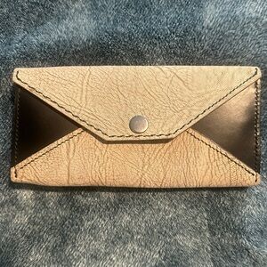Women’s Leather Wallet Tan & Black